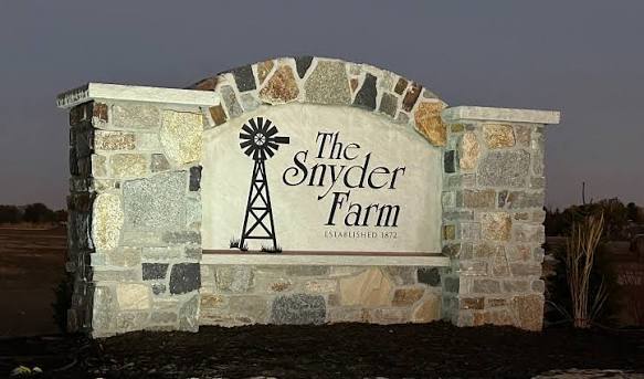 The Snyder Farm Neighborhood The Snyder Farm Neighborhood
